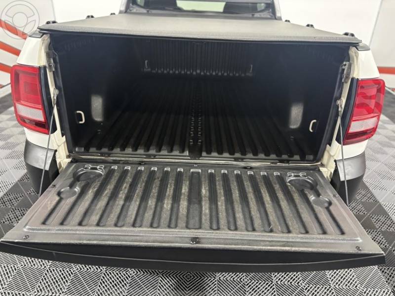 VOLKSWAGEN - SAVEIRO 1.6 MSI ROBUST CS 8V FLEX 2P MANUAL - 2023/2023 - BRANCA - R$ 73.900,00