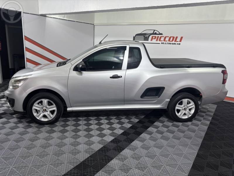 CHEVROLET - MONTANA 1.4 MPFI LS CS 8V FLEX 2P MANUAL - 2017/2018 - PRATA - R$ 54.900,00