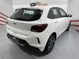 CHEVROLET - ONIX 1.0 LT2 FLEX 4P MANUAL - 2023/2024 - BRANCA - R$ 69.900,00