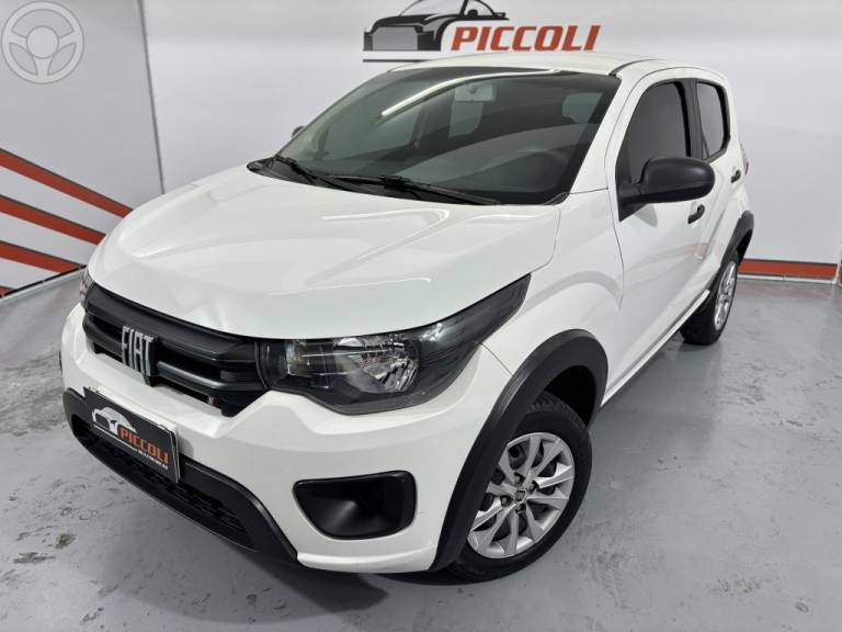 FIAT - MOBI 1.0 8V EVO FLEX LIKE. MANUAL - 2022/2023 - BRANCA - R$ 52.900,00