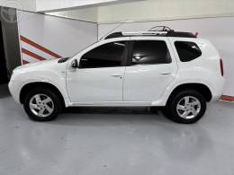 RENAULT - DUSTER 2.0 DYNAMIQUE 4X2 16V FLEX 4P MANUAL - 2014/2015 - BRANCA - R$ 56.900,00