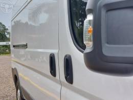 FIAT - DUCATO 2.3 MAXICARGO 12 16V TURBO DIESEL 4P MANUAL - 2018/2018 - BRANCA - R$ 156.900,00