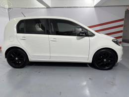 VOLKSWAGEN - UP 1.0 TSI MOVE UP 12V FLEX 4P MANUAL - 2016/2017 - BRANCA - R$ 62.900,00