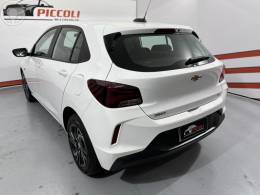 CHEVROLET - ONIX 1.0 LT2 FLEX 4P MANUAL - 2023/2024 - BRANCA - R$ 71.900,00