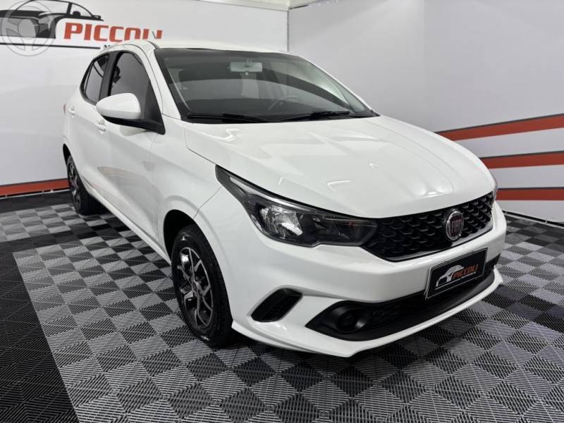 FIAT - ARGO 1.0 FIREFLY FLEX DRIVE MANUAL - 2018/2019 - BRANCA - R$ 54.900,00