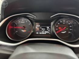 CHEVROLET - ONIX 1.0 LT2 FLEX 4P MANUAL - 2024/2025 - PRATA - R$ 76.500,00