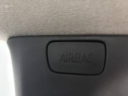 CHEVROLET - ONIX 1.0 LT2 FLEX 4P MANUAL - 2023/2024 - BRANCA - R$ 69.900,00