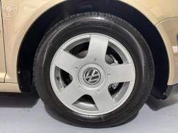 VOLKSWAGEN - GOLF 1.6 MI 8V 4P MANUAL - 2001/2001 - BEGE - R$ 26.900,00