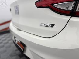 FIAT - ARGO 1.0 FIREFLY FLEX DRIVE MANUAL - 2023/2024 - BRANCA - R$ 69.900,00