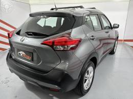 NISSAN - KICKS 1.6 16V FLEX S XTRONIC 4P AUTOMÁTICO - 2019/2020 - CINZA - R$ 82.900,00