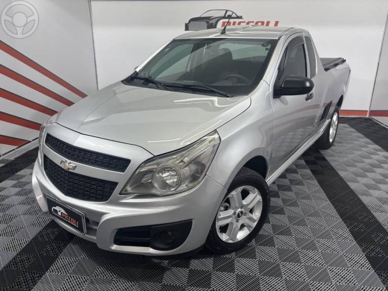 CHEVROLET - MONTANA 1.4 MPFI LS CS 8V FLEX 2P MANUAL - 2017/2018 - PRATA - R$ 54.900,00