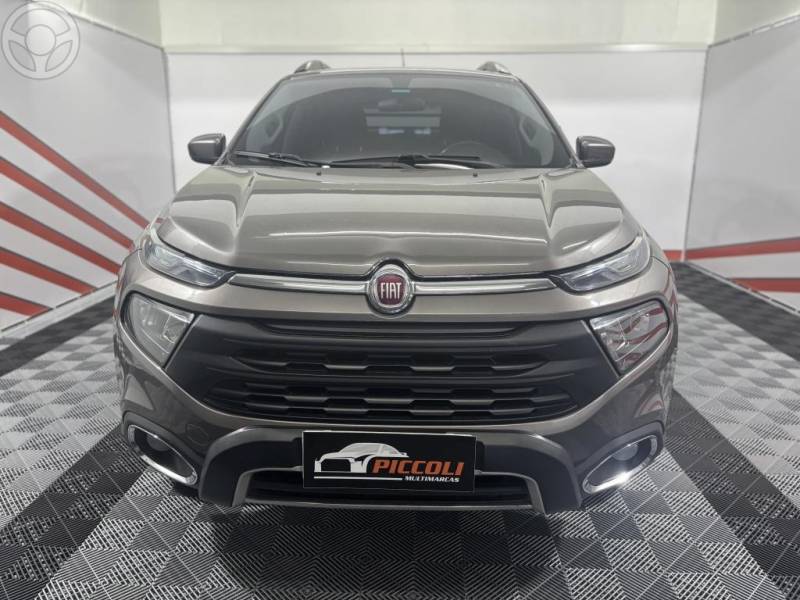 FIAT - TORO 2.0 16V TURBO DIESEL FREEDOM 4WD MANUAL - 2020/2020 - CINZA - R$ 102.900,00