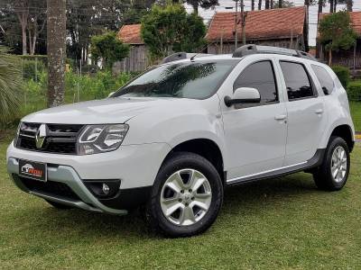 RENAULT - DUSTER - 2017/2018 - Branca - R$ 72.900,00