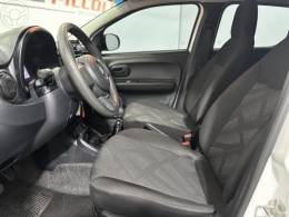 FIAT - MOBI 1.0 8V EVO FLEX LIKE. MANUAL - 2022/2023 - BRANCA - R$ 51.900,00