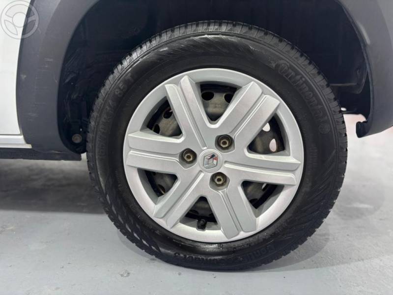 RENAULT - KWID 1.0 12V SCE FLEX ZEN MANUAL - 2021/2022 - BRANCA - R$ 44.900,00