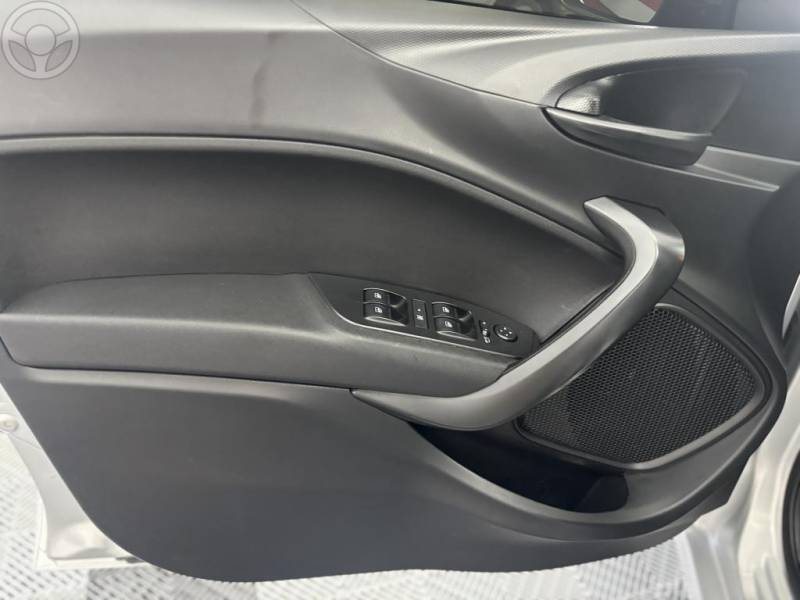 FIAT - ARGO 1.0 FIREFLY FLEX DRIVE MANUAL - 2021/2022 - PRATA - R$ 59.900,00