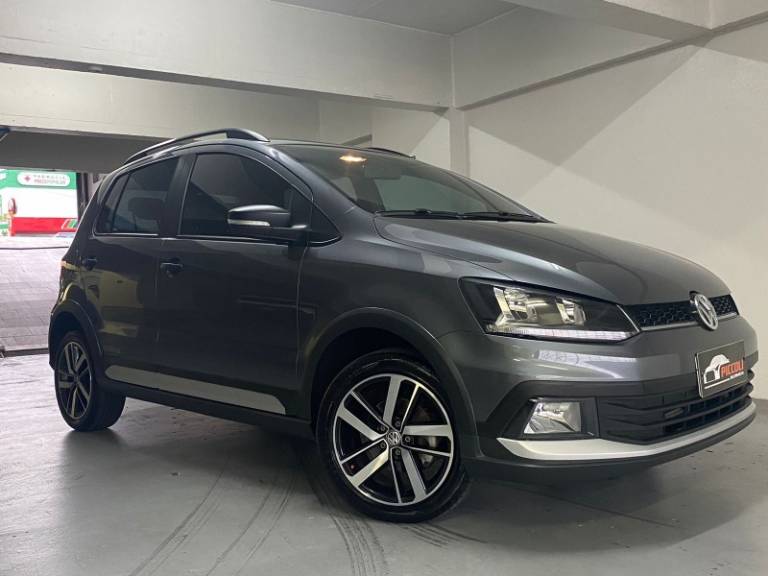 VOLKSWAGEN - FOX - 2020/2021 - Cinza - R$ 71.900,00