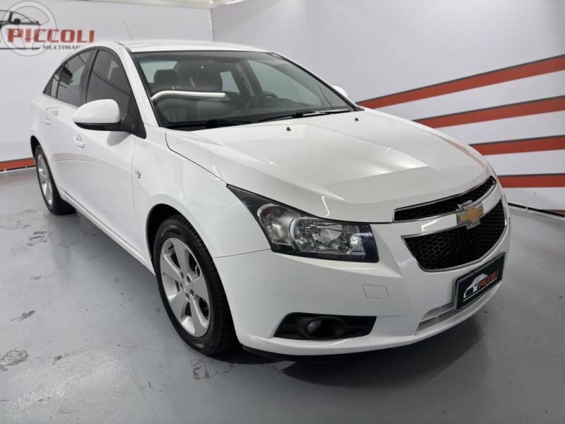 CHEVROLET - CRUZE 1.8 LT 16V FLEX 4P AUTOMÁTICO - 2014/2014 - BRANCA - R$ 61.900,00