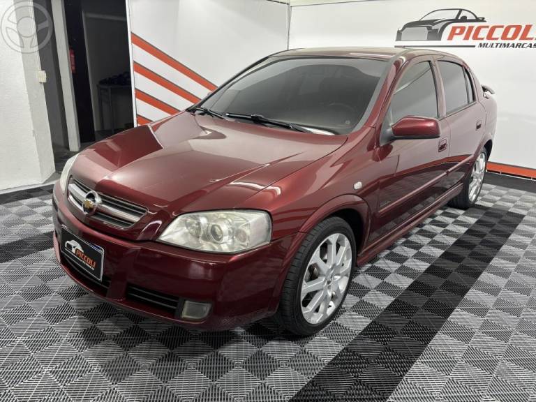 CHEVROLET - ASTRA 2.0 MPFI ADVANTAGE 8V FLEX 4P MANUAL - 2008/2009 - VERMELHA - R$ 39.500,00