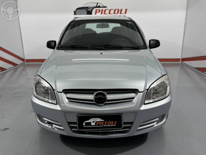 CHEVROLET - CELTA 1.0 MPFI SUPER 8V FLEX 4P MANUAL - 2007/2008 - PRATA - R$ 23.500,00