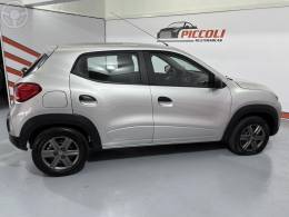 RENAULT - KWID 1.0 12V SCE FLEX ZEN MANUAL - 2023/2024 - PRATA - R$ 52.900,00