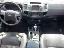 TOYOTA - HILUX - 2015/2015 - Preta - R$ 151.900,00