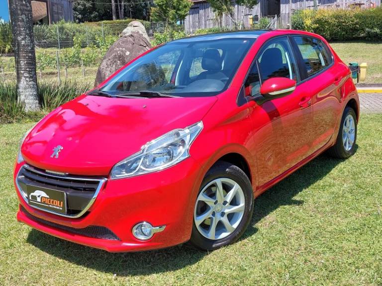 PEUGEOT - 208 - 2015/2016 - Vermelha - R$ 51.900,00