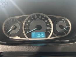 FORD - KA 1.0 SE PLUS 12V FLEX 4P MANUAL - 2016/2017 - BRANCA - R$ 41.900,00