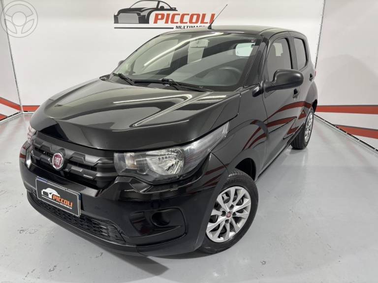 FIAT - MOBI 1.0 8V EVO FLEX LIKE. MANUAL - 2018/2019 - PRETA - R$ 45.900,00
