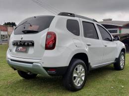 RENAULT - DUSTER - 2017/2018 - Branca - R$ 72.900,00