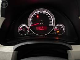 VOLKSWAGEN - UP 1.0 TSI MOVE UP 12V FLEX 4P MANUAL - 2016/2017 - BRANCA - R$ 62.900,00