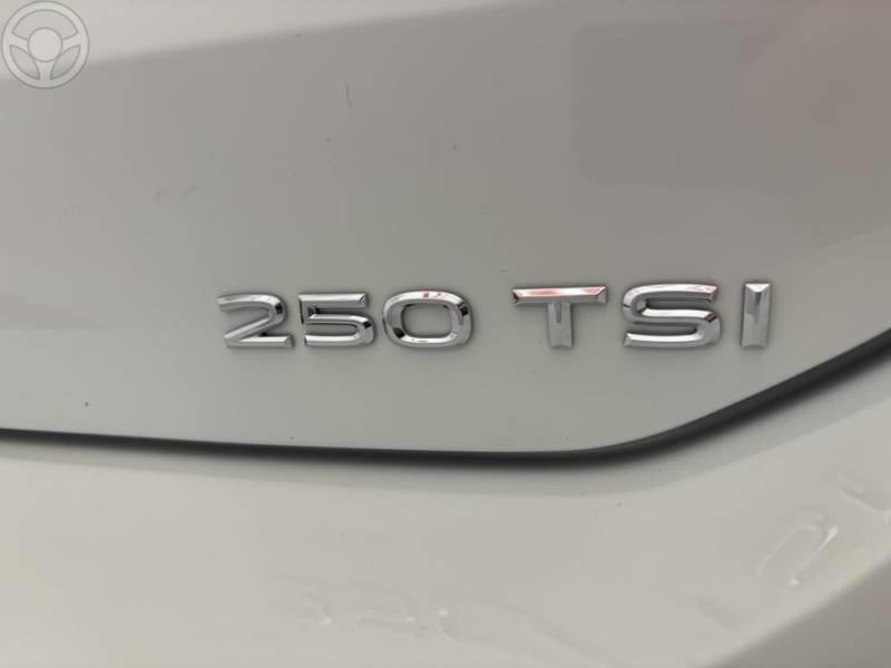 VOLKSWAGEN - T-CROSS 1.4 HIGHLINE TSI 16V FLEX 4P AUTOMÁTICO - 2021/2021 - BRANCA - R$ 112.900,00