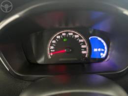 RENAULT - KWID 1.0 12V SCE FLEX ZEN MANUAL - 2021/2022 - BRANCA - R$ 48.900,00