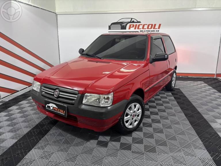 FIAT - UNO 1.0 MPI LE WAY ECONOMY 8V FLEX 2P MANUAL - 2012/2013 - VERMELHA - R$ 26.900,00