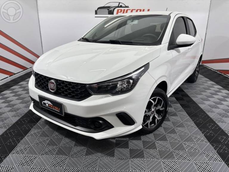 FIAT - ARGO 1.0 FIREFLY FLEX DRIVE MANUAL - 2018/2019 - BRANCA - R$ 54.900,00
