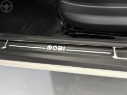 FIAT - MOBI 1.0 8V EVO FLEX LIKE. MANUAL - 2022/2023 - BRANCA - R$ 53.900,00