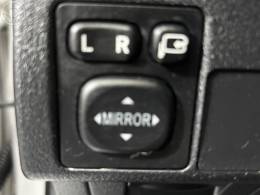 TOYOTA - COROLLA 2.0 XEI 16V FLEX 4P AUTOMÁTICO - 2015/2016 - PRATA - R$ 86.900,00