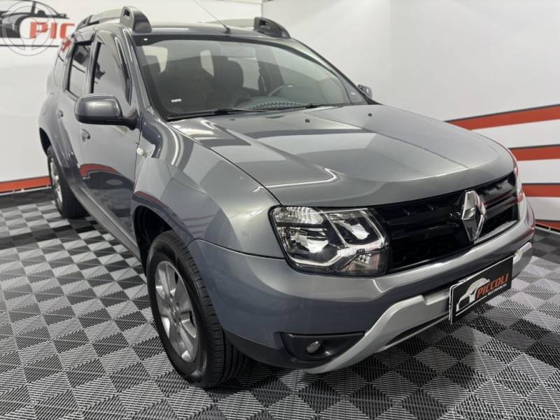 RENAULT - DUSTER 2.0 DYNAMIQUE 4X2 16V FLEX 4P AUTOMÁTICO - 2018/2019 - CINZA - R$ 75.900,00