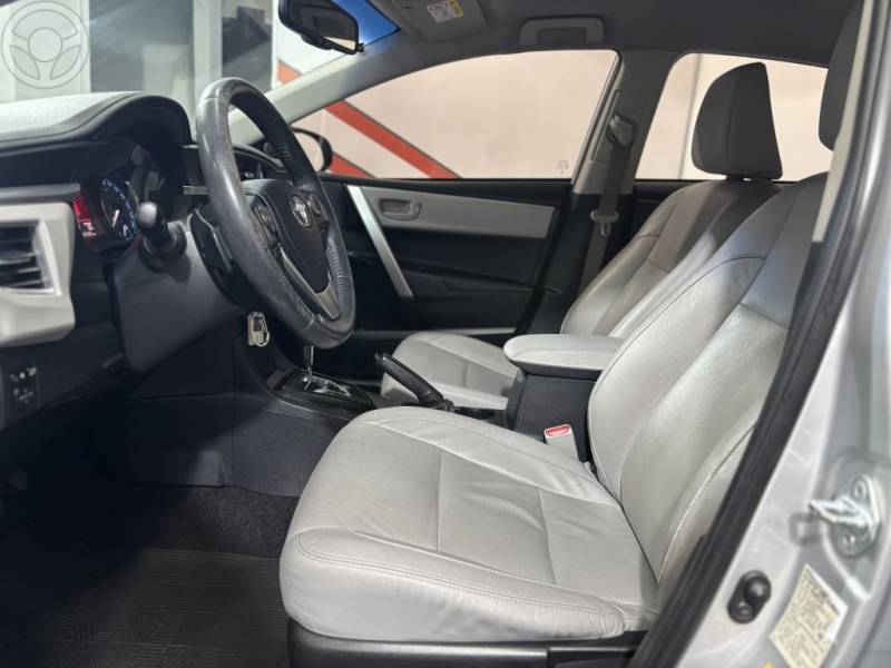 TOYOTA - COROLLA 2.0 XEI 16V FLEX 4P AUTOMÁTICO - 2015/2016 - PRATA - R$ 86.900,00