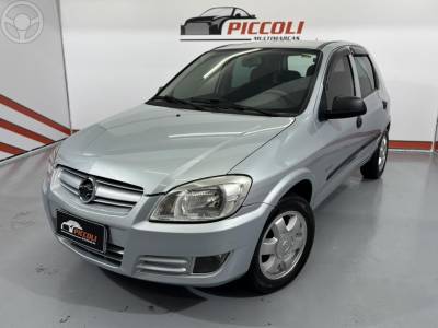 CHEVROLET - CELTA 1.0 MPFI SUPER 8V FLEX 4P MANUAL - 2007/2008 - PRATA - R$ 23.500,00