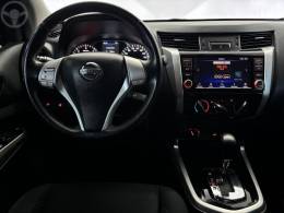 NISSAN - FRONTIER 2.3 ATTACK 4X4 CD BI-TURBO DIESEL 4P AUTOMÁTICO - 2020/2020 - VERMELHA - R$ 156.900,00