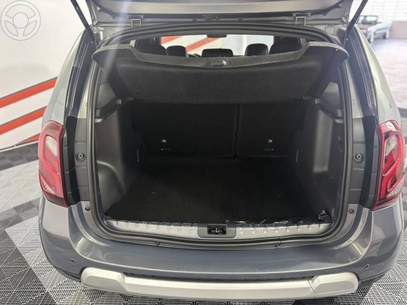 RENAULT - DUSTER 2.0 DYNAMIQUE 4X2 16V FLEX 4P AUTOMÁTICO - 2018/2019 - CINZA - R$ 75.900,00
