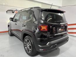 JEEP - RENEGADE 1.3 LONGITUDE T270 TURBO FLEX 4P AUTOMÁTICO - 2022/2023 - PRETA - R$ 112.900,00