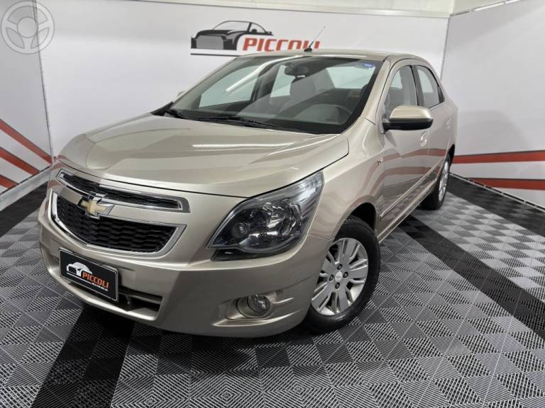 CHEVROLET - COBALT 1.8 MPFI LTZ 8V FLEX 4P MANUAL - 2013/2013 - BEGE - R$ 41.900,00